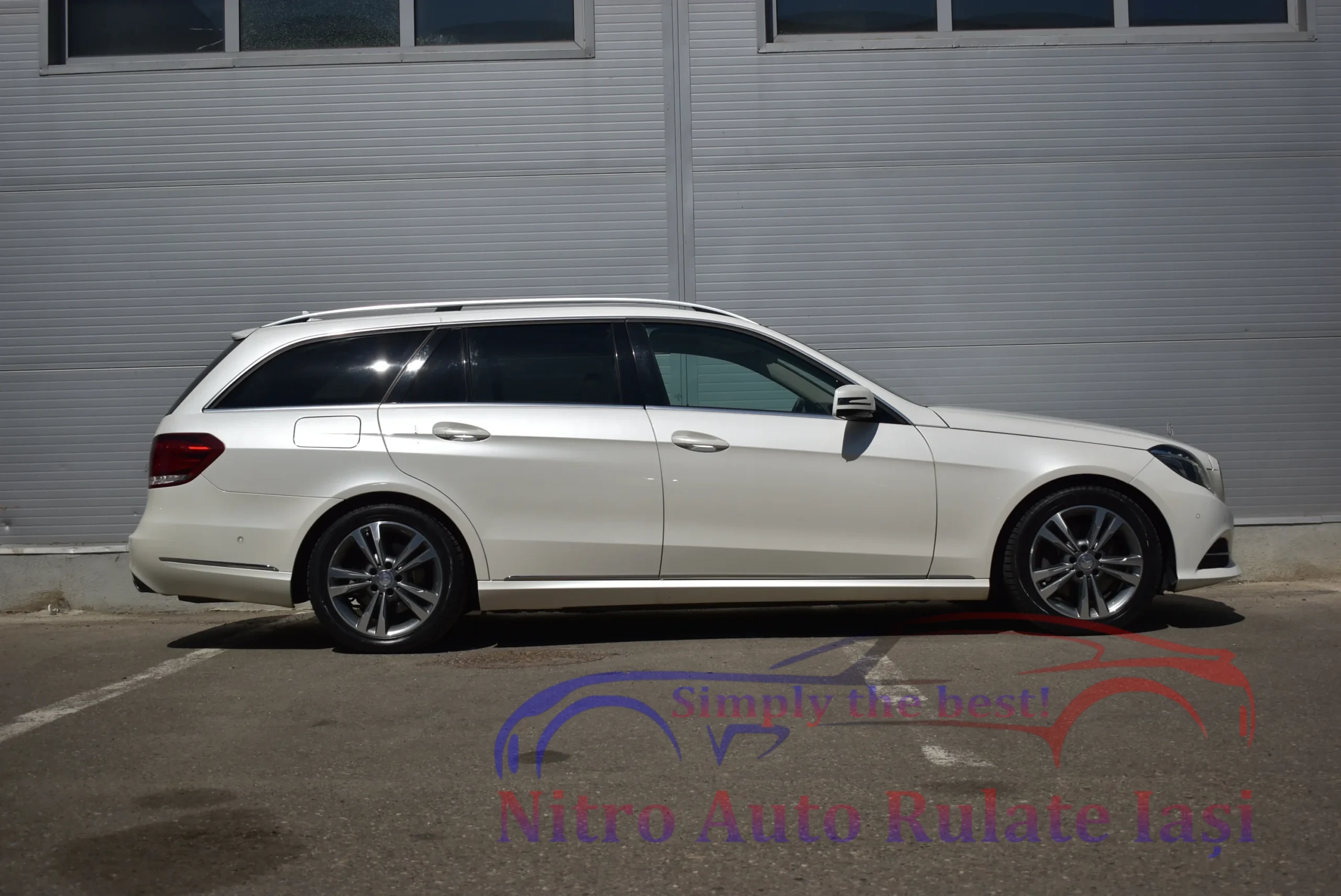 Mercedes-Benz E-Class 4MATIC 5