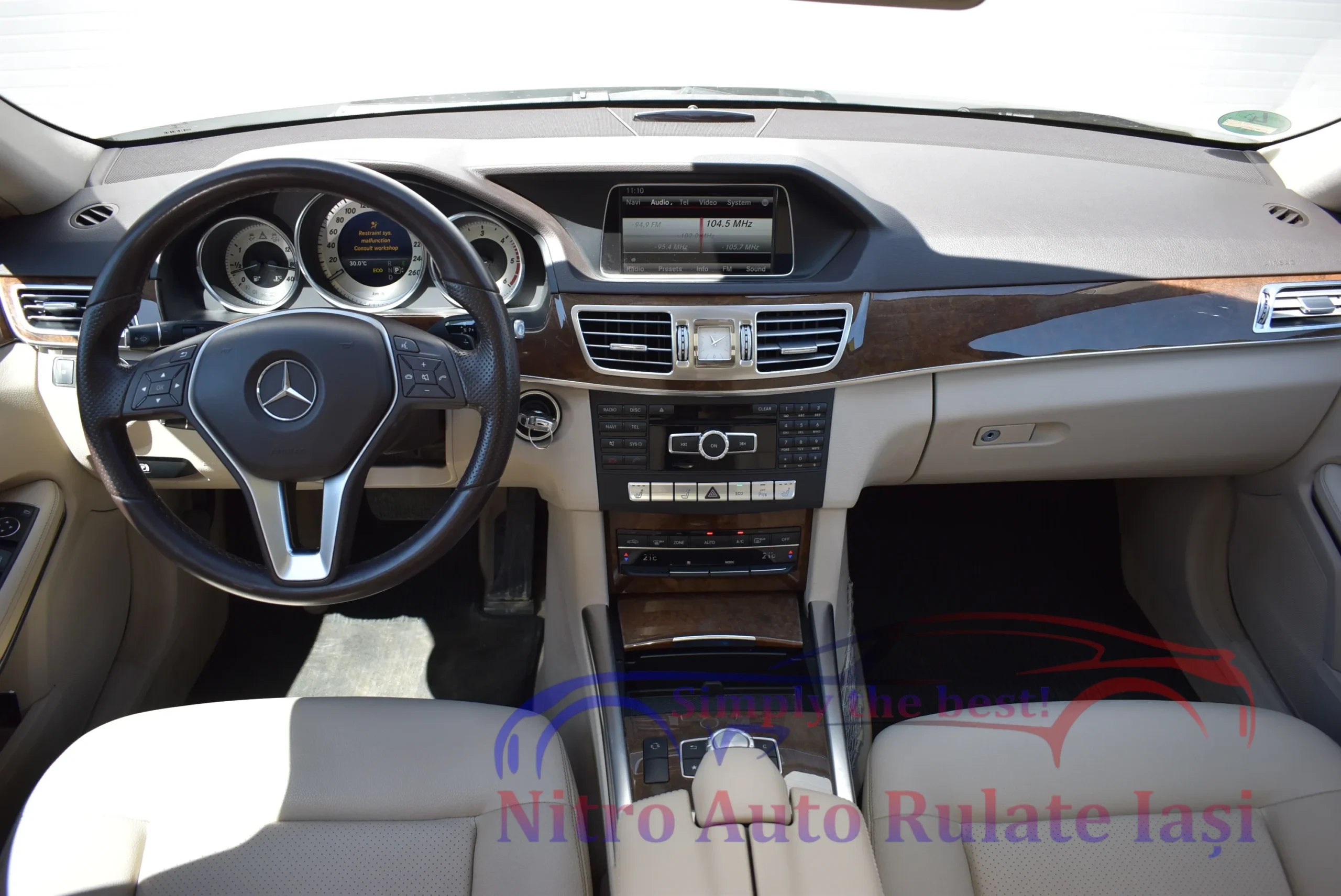 Mercedes-Benz E-Class 4MATIC 9