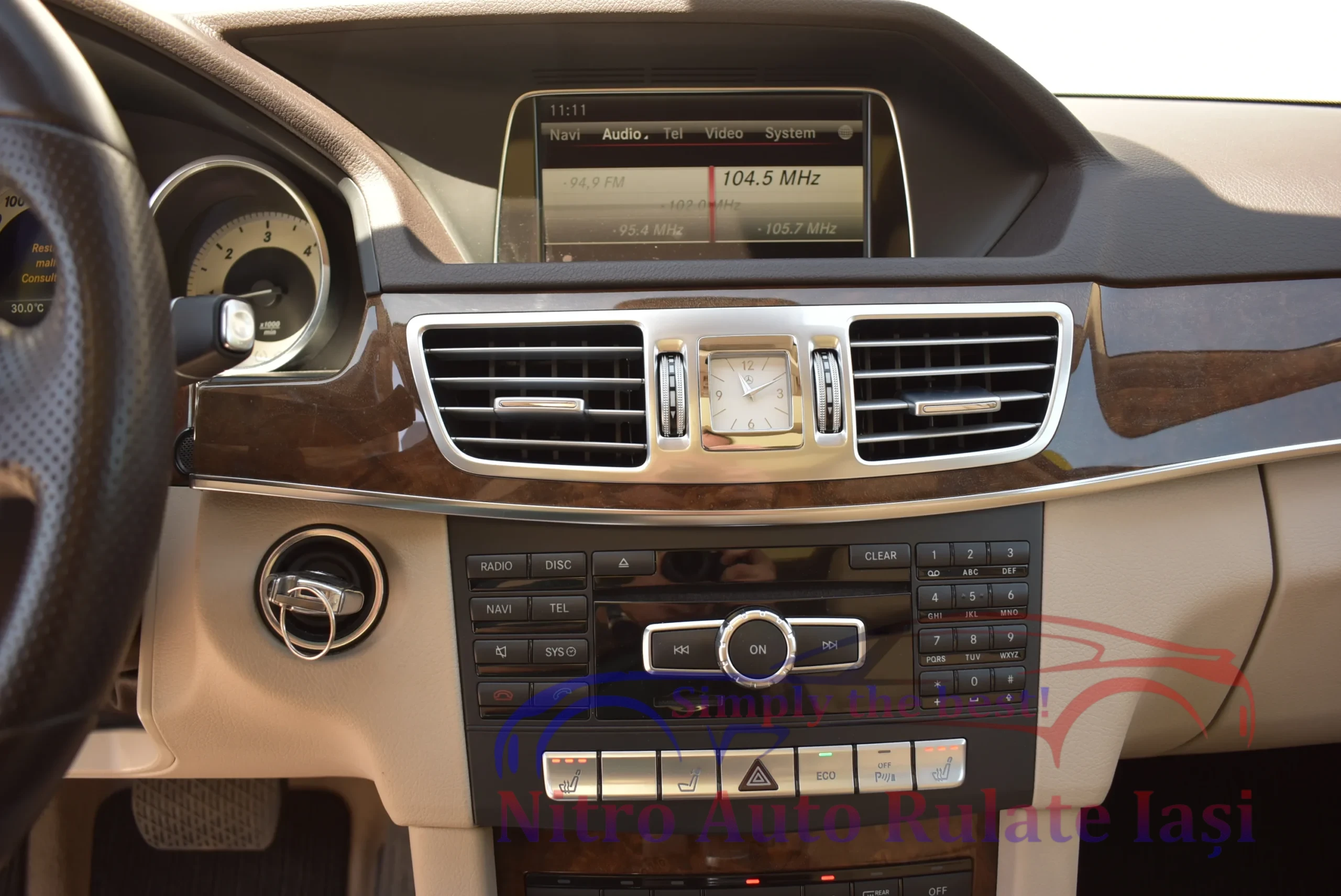 Mercedes-Benz E-Class 4MATIC 11