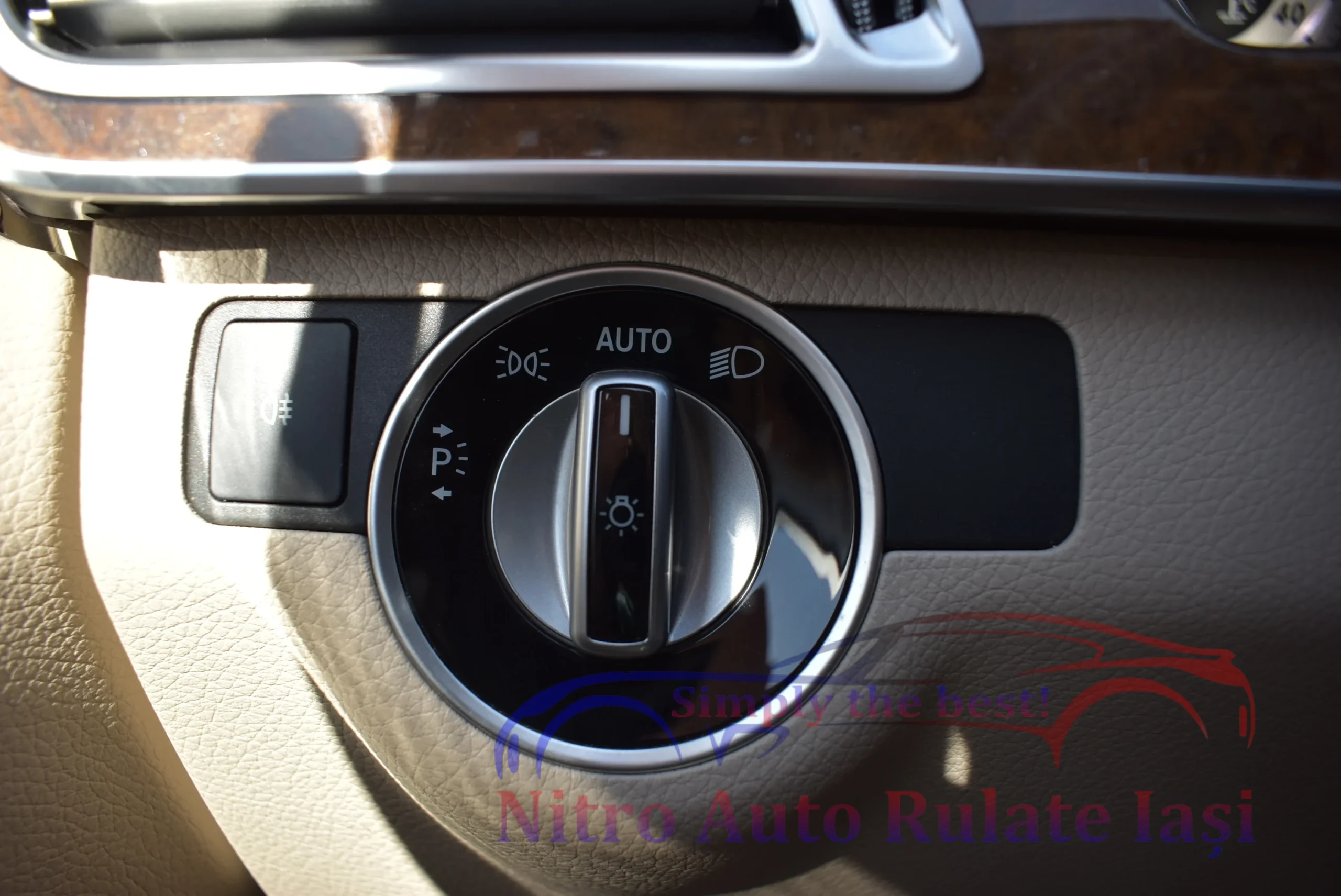 Mercedes-Benz E-Class 4MATIC 12