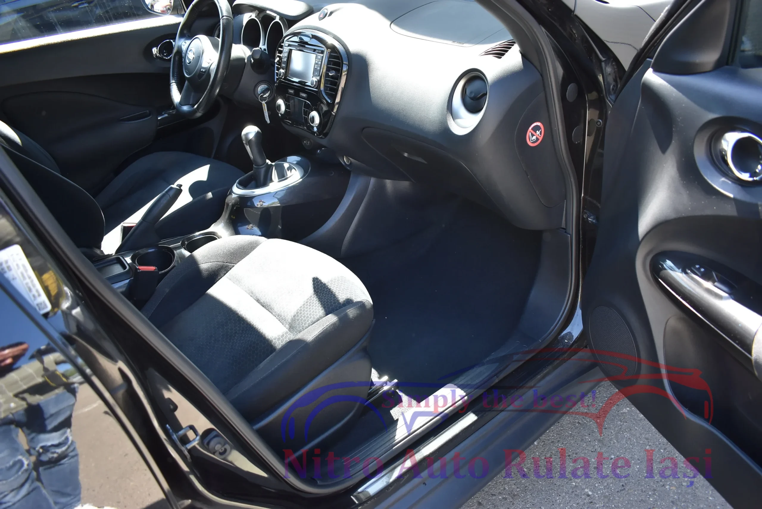 Nissan Juke 1.6 Visia Plus 12