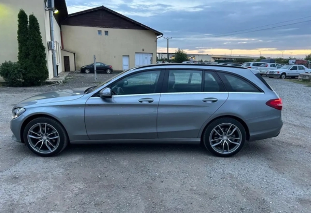 Mercedes-Benz C-Class Navigație comenzii volan Klimatronic geamuri și oglinzi electrice 5x moduri de condus jante AL 5