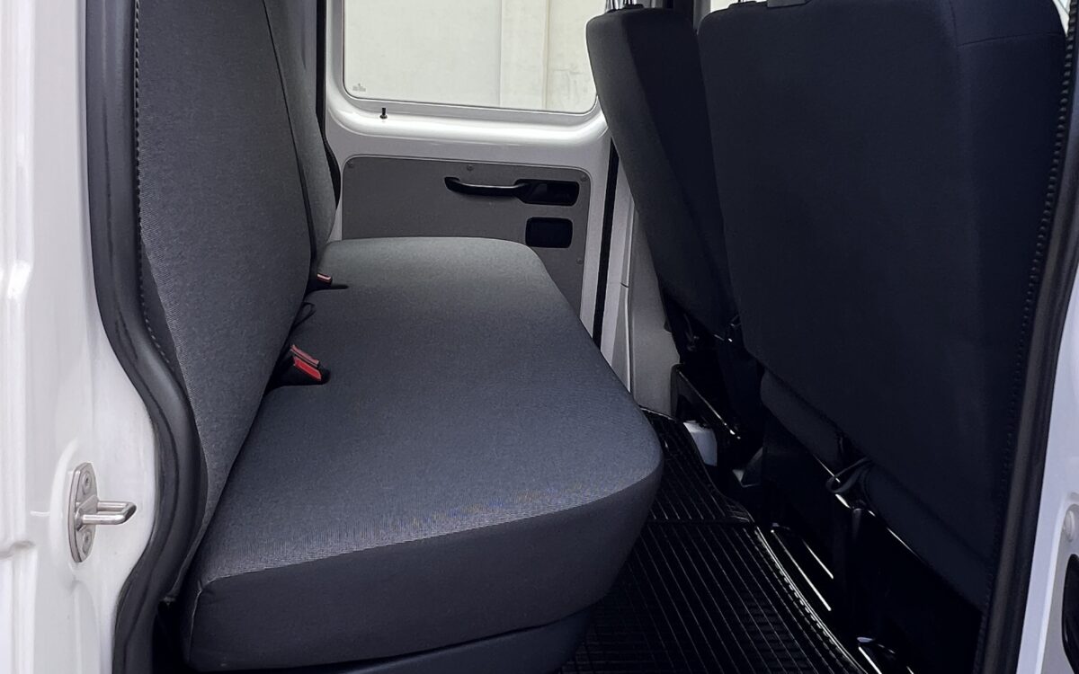 Volkswagen Transporter T6 Doka 10
