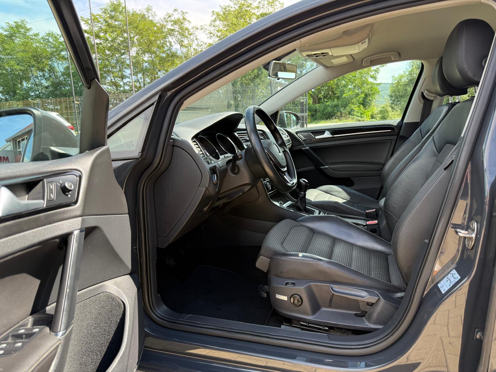Volkswagen Golf 2