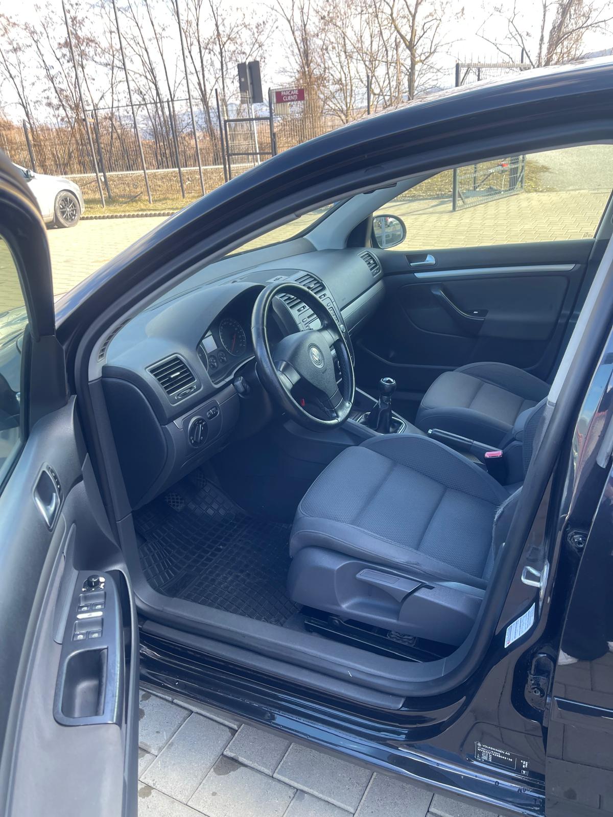 Volkswagen Golf 12