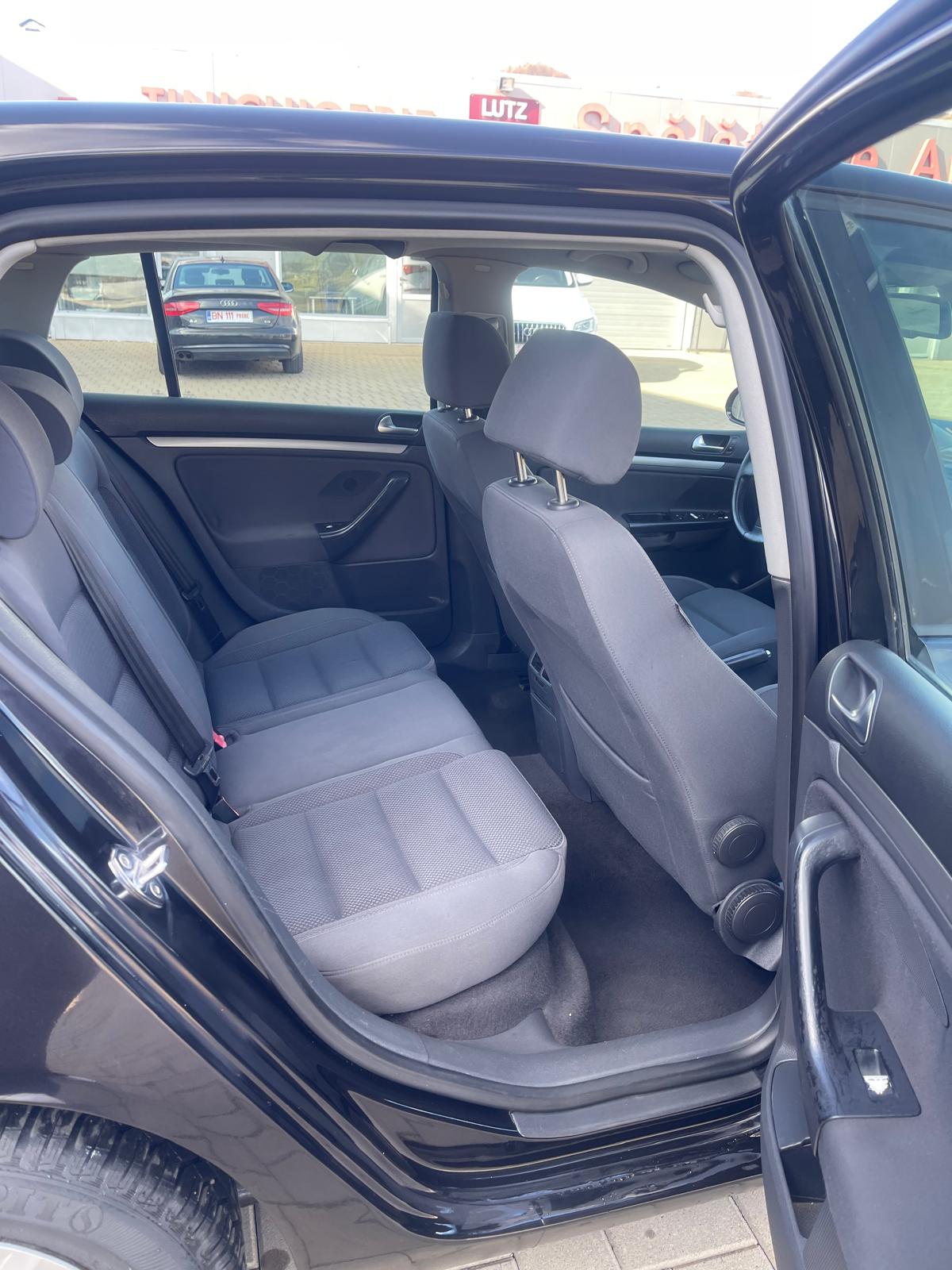 Volkswagen Golf 15