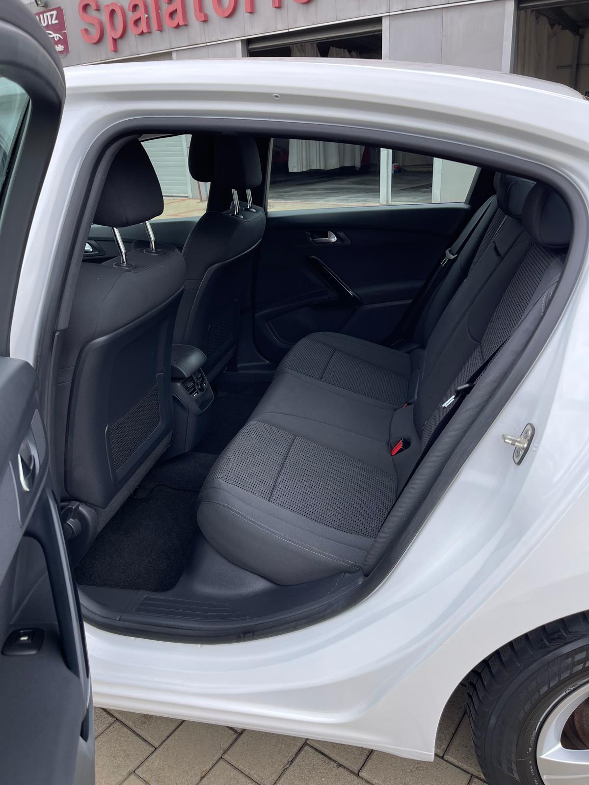 Peugeot 508 1.6 e-HDi Active 14