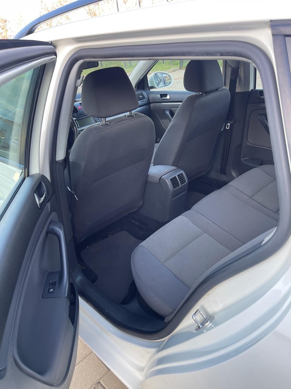 Volkswagen Golf 1.9 TDI BlueMotion 12