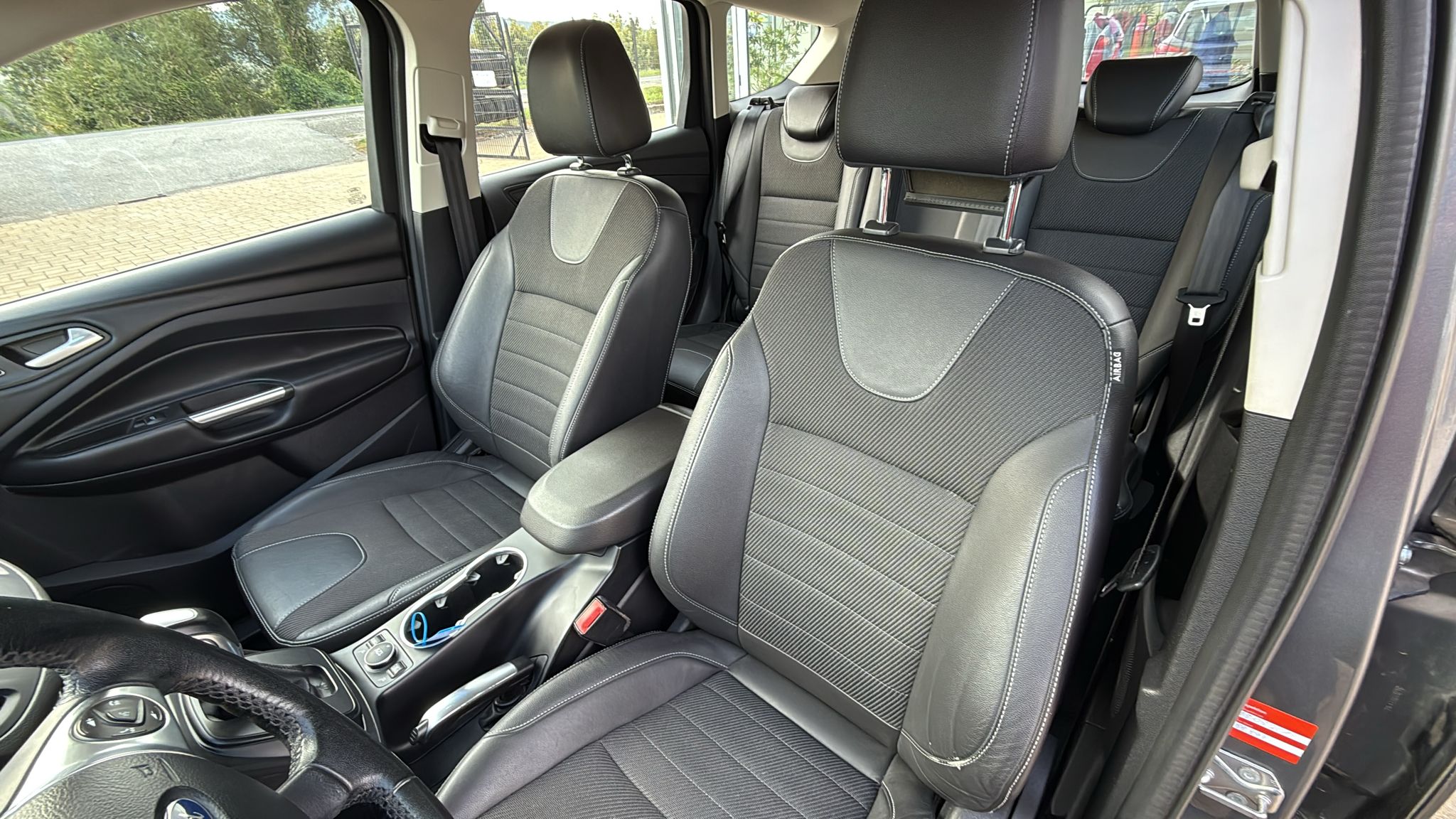 Ford Kuga 2.0 TDCi 4WD 13