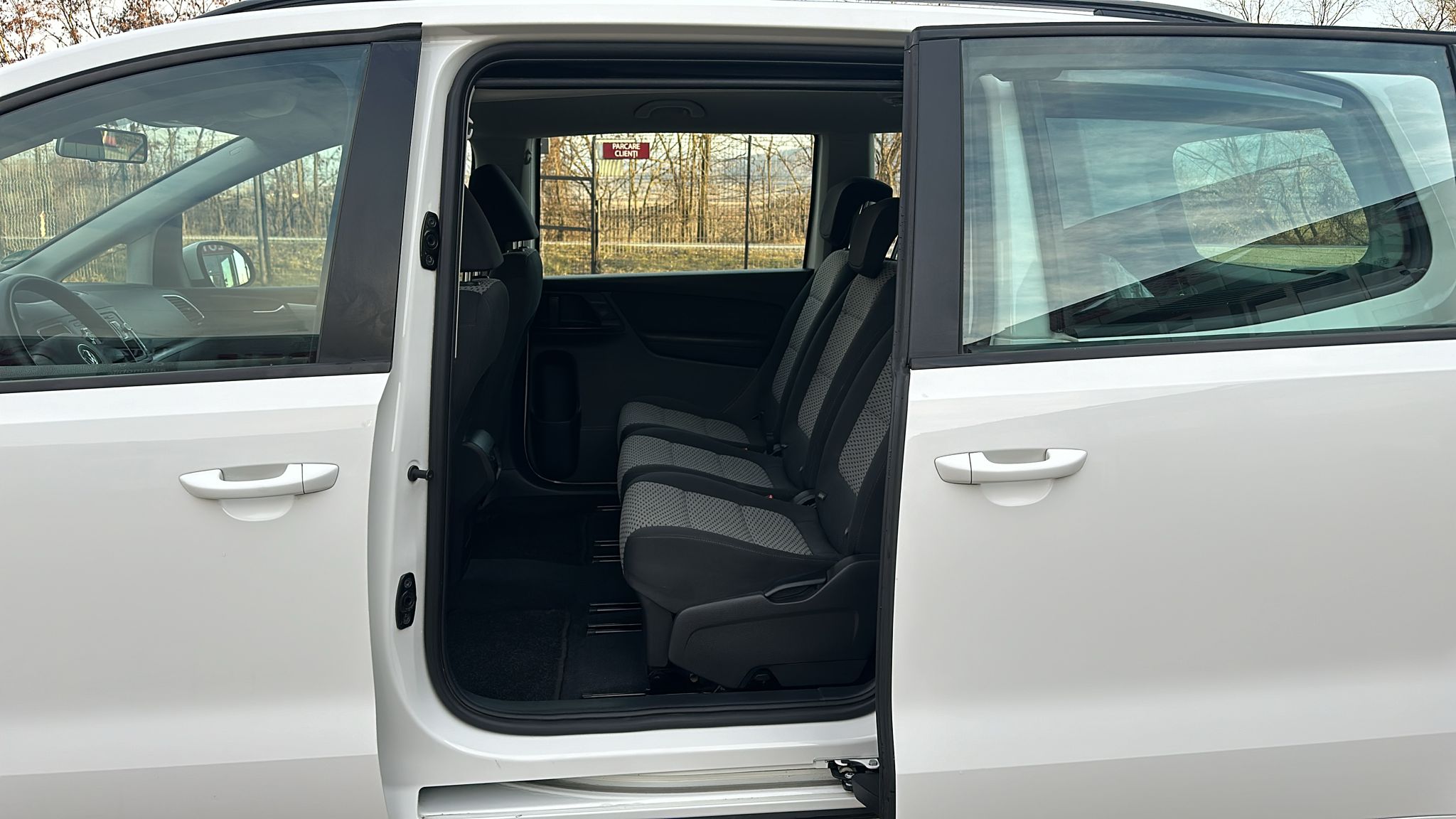 Volkswagen Sharan 2.0 Trendline 10