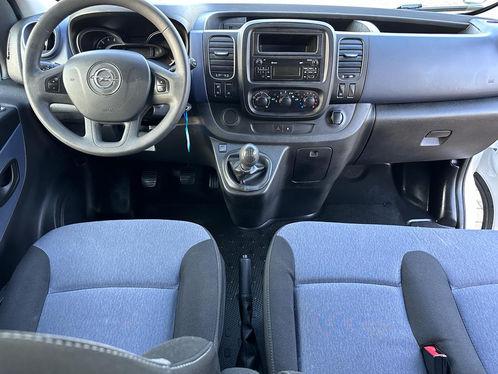 Opel Vivaro 8+1 6