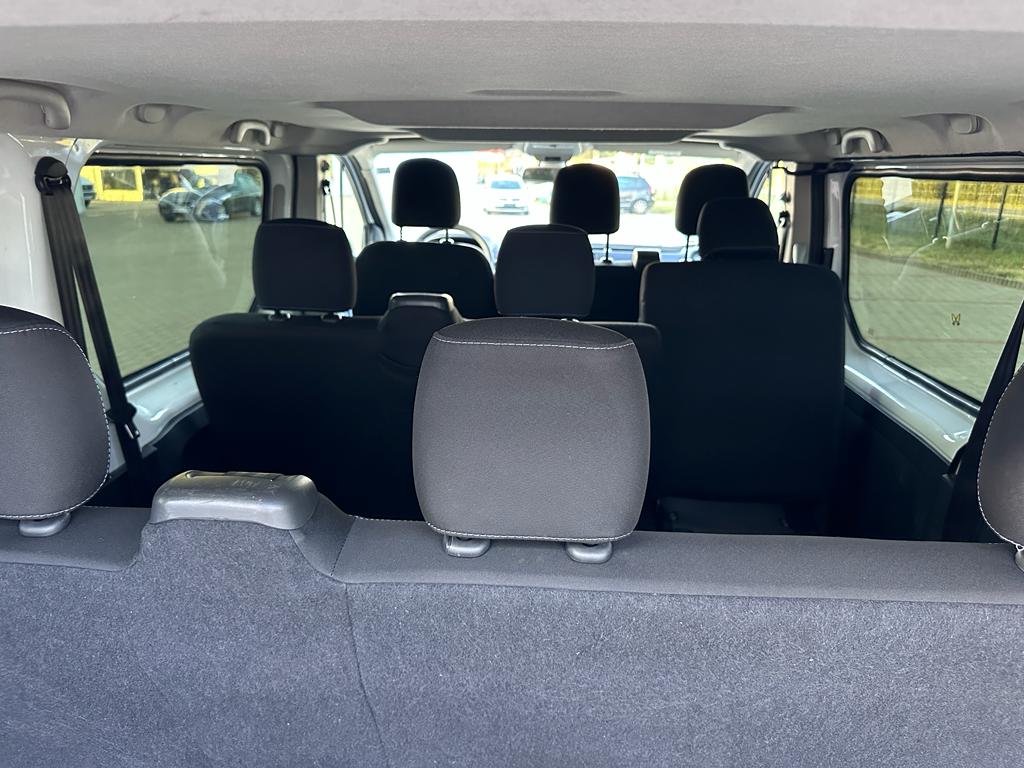 Opel Vivaro 8+1 9