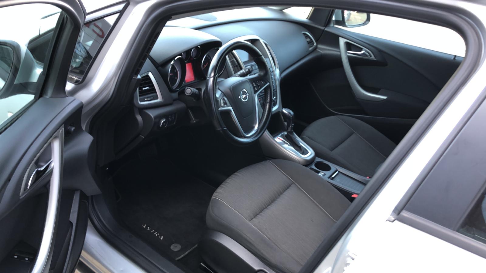 Opel Astra 2.0 CDTI Edition 9