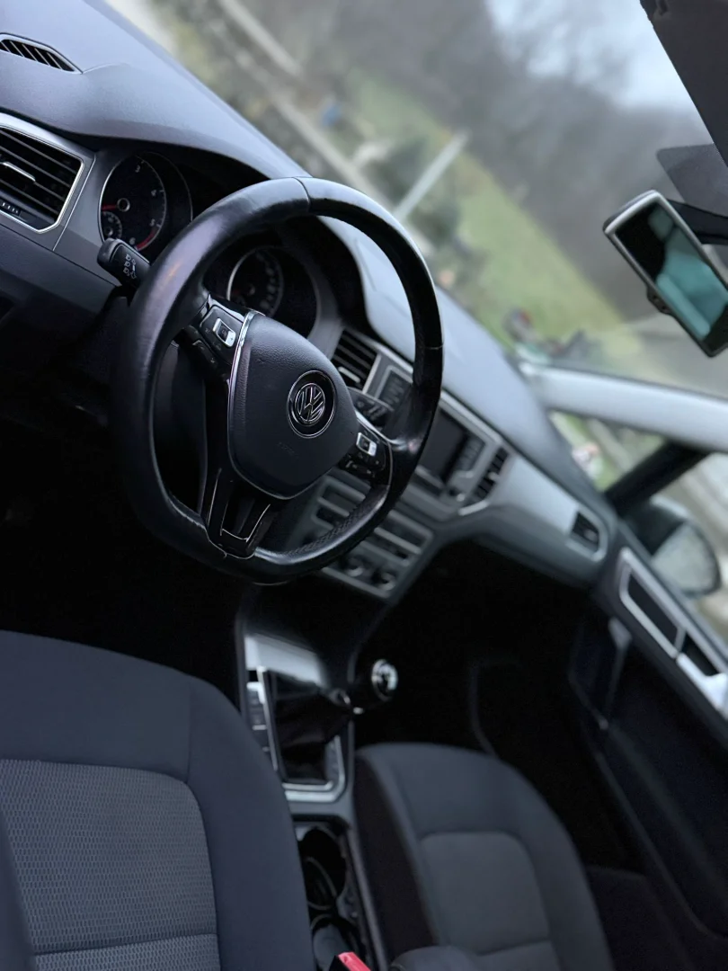 Volkswagen GOLF SPORT 17
