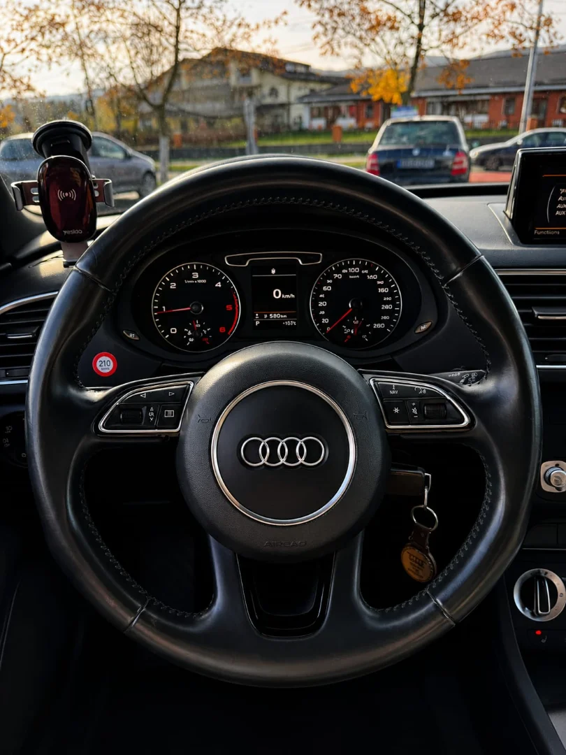 Audi Q3 PREMIUM 10