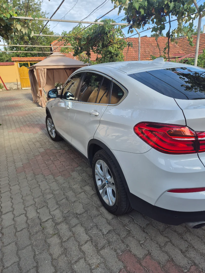 BMW X4 Autuomata.camera,padele volan incalzit,diesel,scaune incalzite,clima 3 zone 10