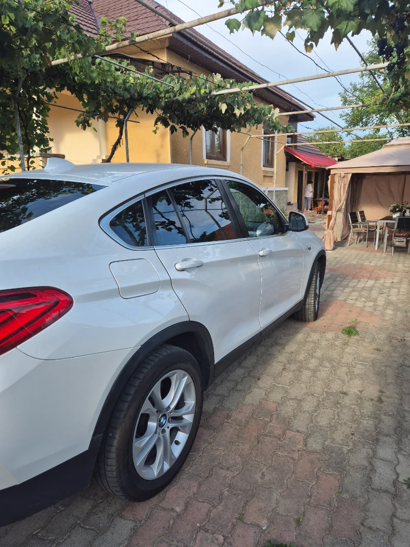 BMW X4 Autuomata.camera,padele volan incalzit,diesel,scaune incalzite,clima 3 zone 11