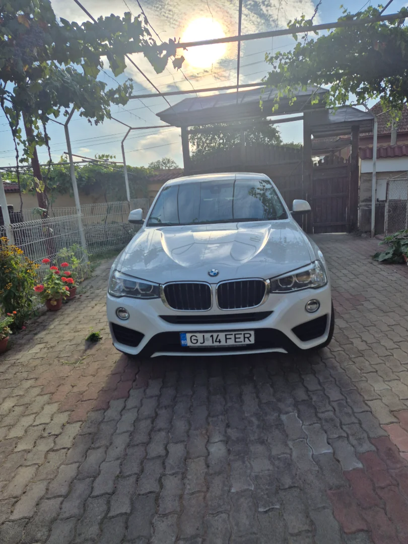 BMW X4 Autuomata.camera,padele volan incalzit,diesel,scaune incalzite,clima 3 zone