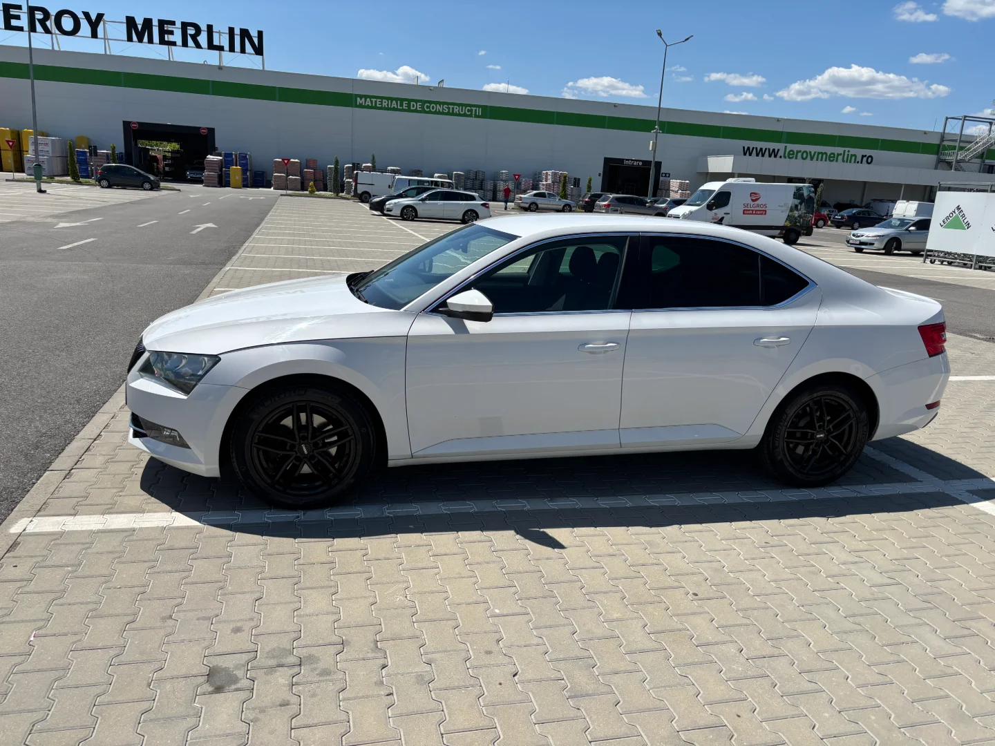 SKODA SUPERB AMBITION 5