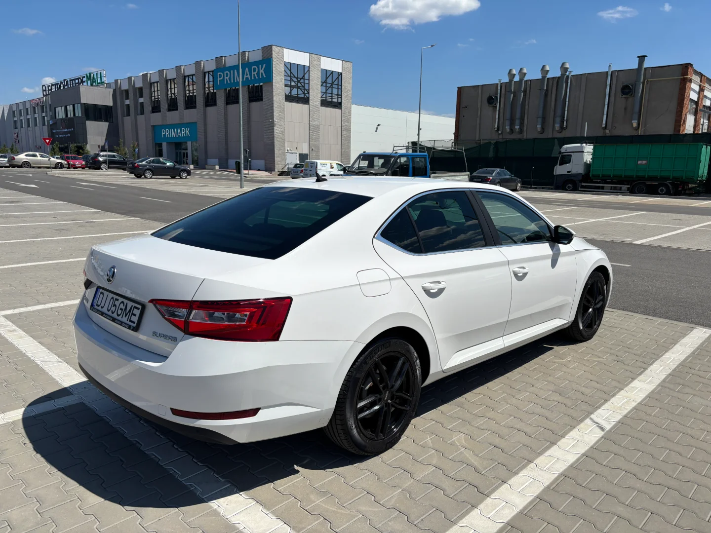 SKODA SUPERB AMBITION 4