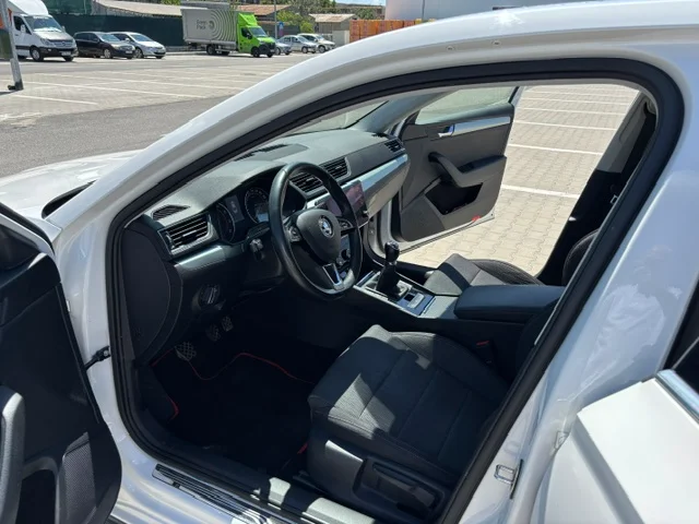 SKODA SUPERB AMBITION 2