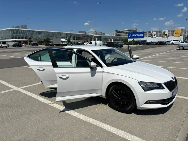 SKODA SUPERB AMBITION