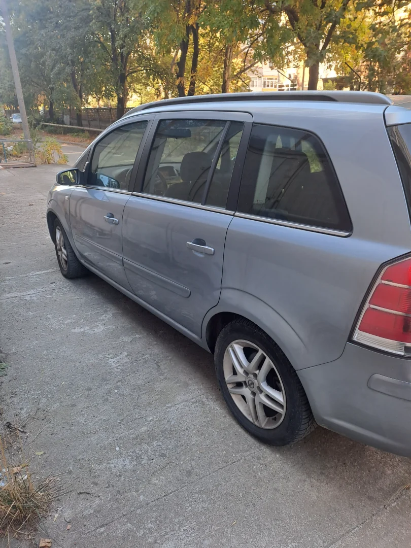 Opel Zafira 2