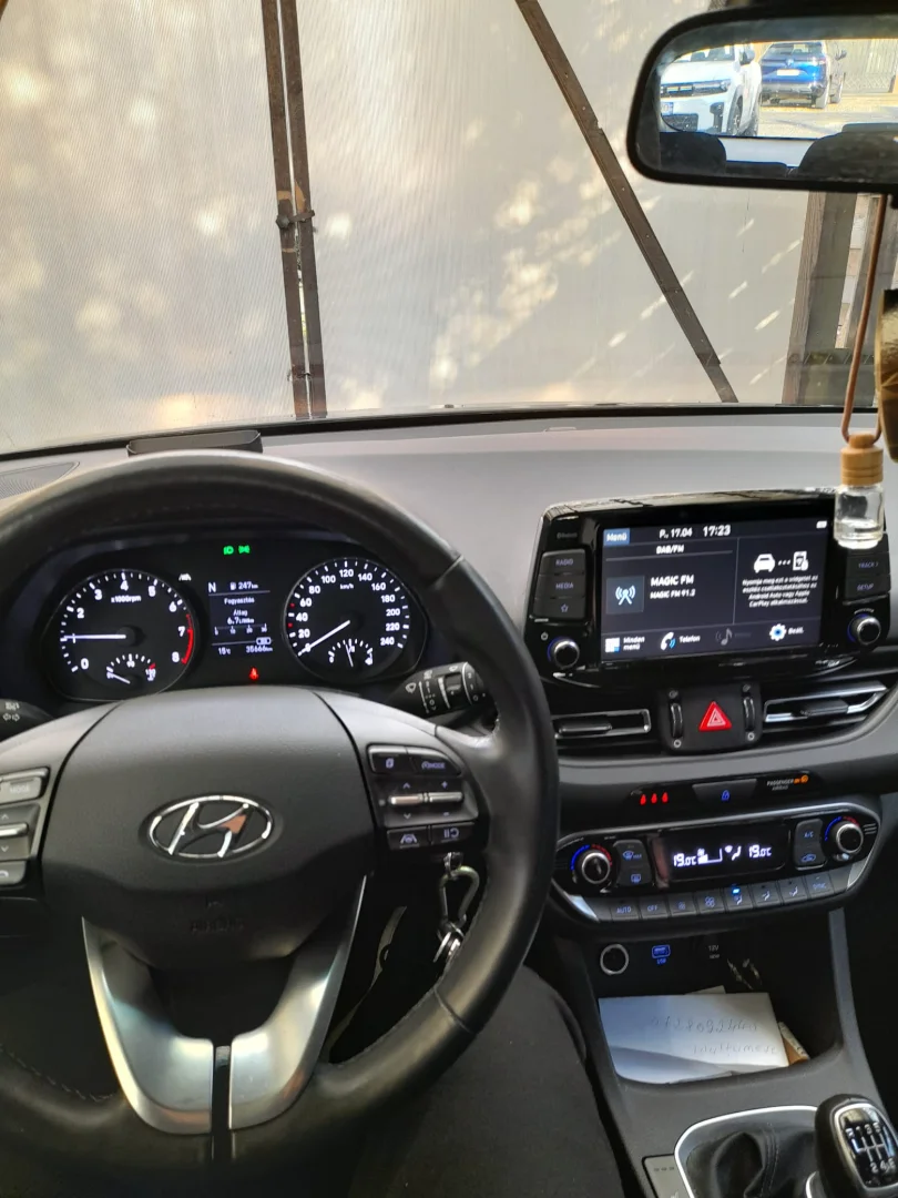 Hyundai i30 4