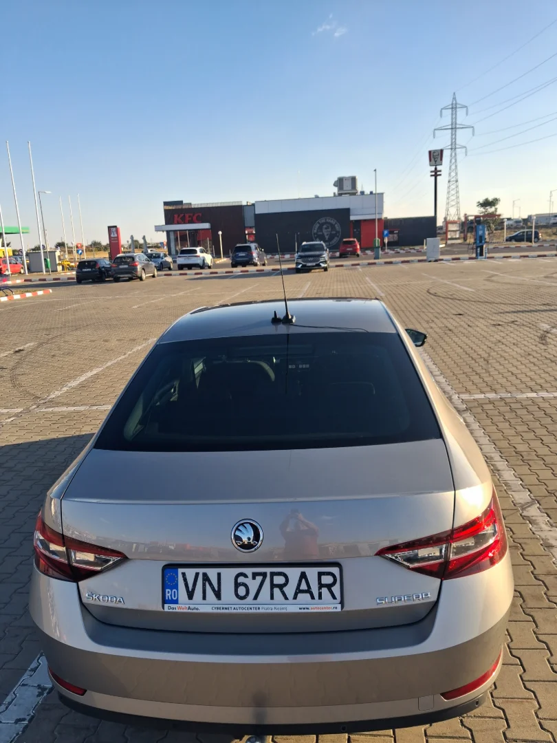Skoda Superb 2.0 TDI 3