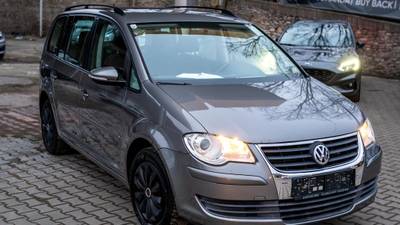 Volkswagen Touran 2009 - 4.300 EUR